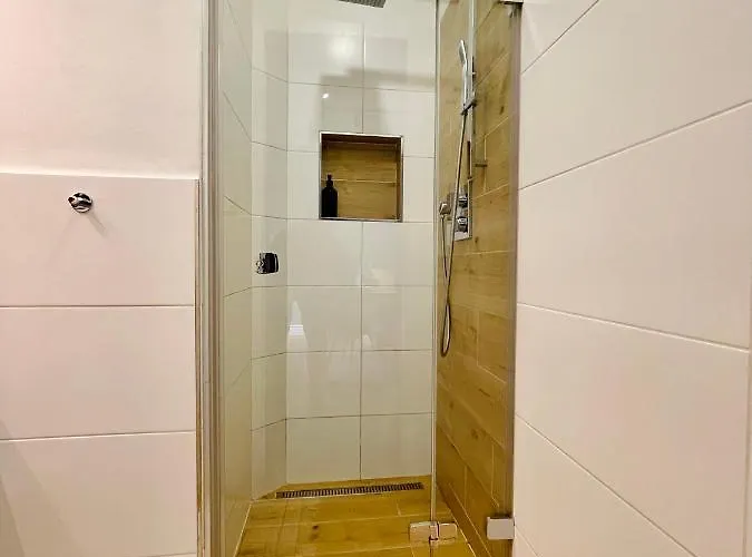 Myslbekova 16 * Ostrava